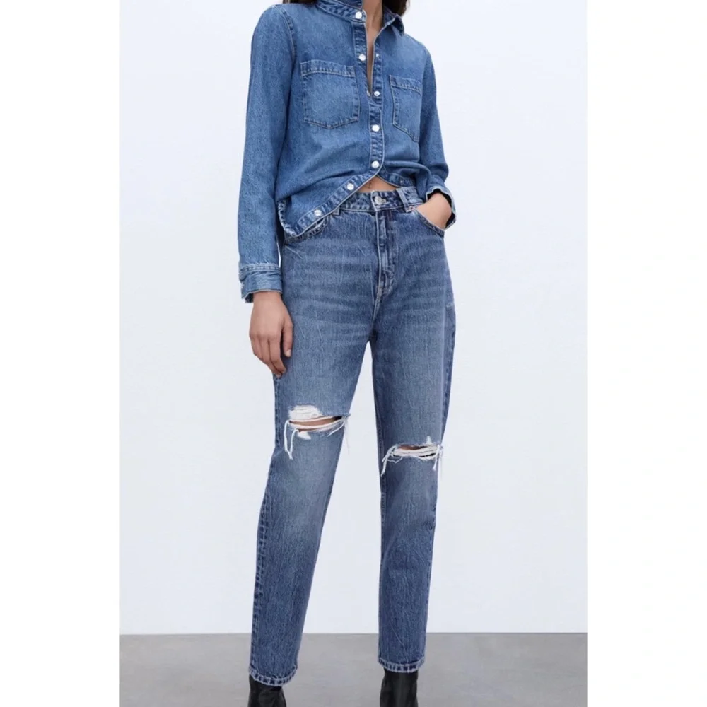 Zara Ripped Mom Jeans - Picture 2 of 9
